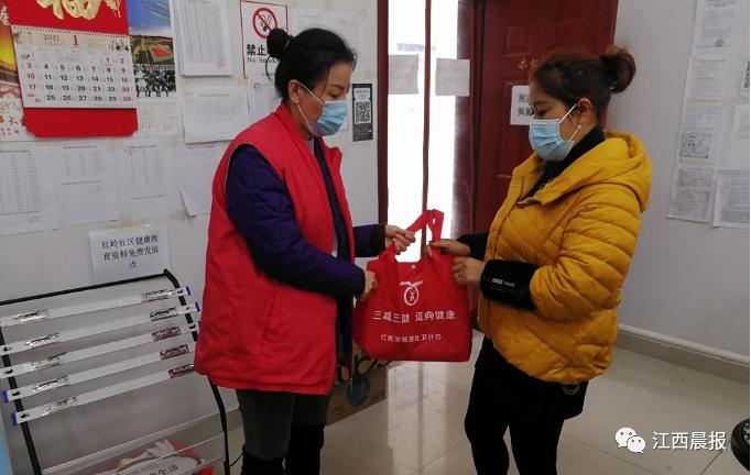 南昌暖心时刻,南昌暖心一幕视频