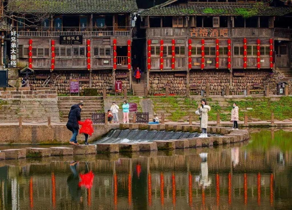 瓦屋山柳江古镇两日游,柳江古镇瓦屋山二日游清明节