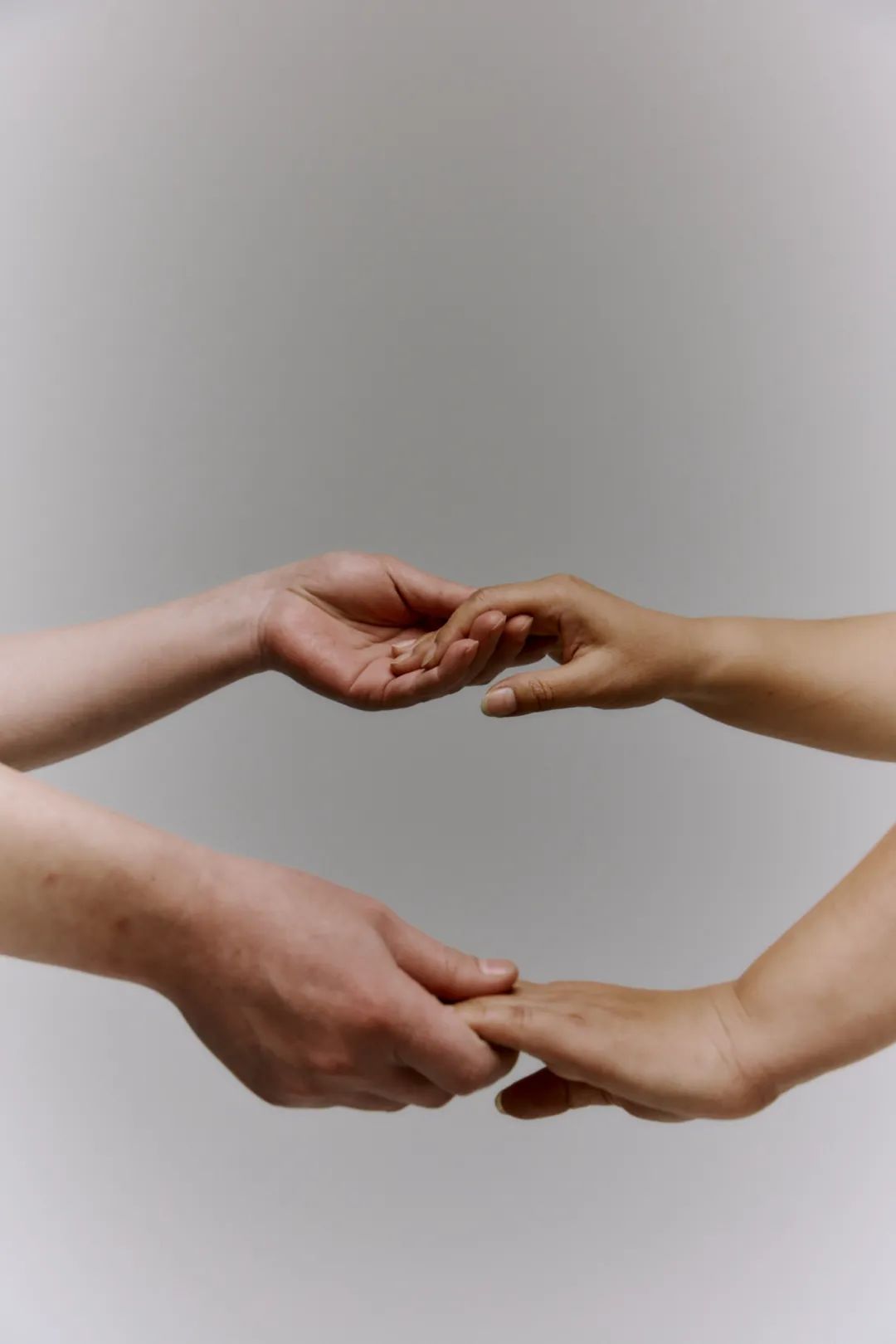 鎵嬬壍鎵媓andinhand,鍦ㄧ埍閲岀户缁椿涓嬪幓