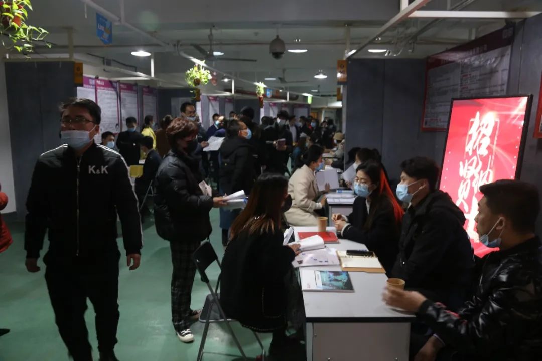 春风就业广场招聘会,求职新人看过来