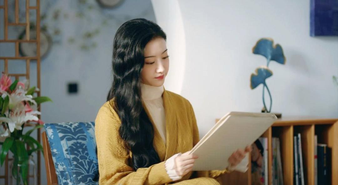 别羡慕，女明星们的蜜桃臀、直角肩，背后可能暗藏玄机