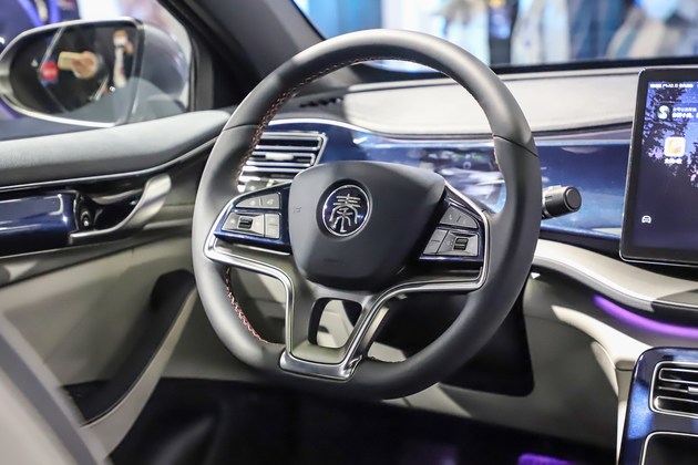 比亚迪秦plusdm-i冠军版55km续航,比亚迪秦plusdmi冠军版55km纯电