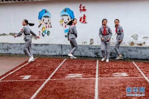 传承红色基因寻访家乡变化,红色基因红军小学