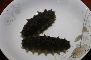 教你做海参蒸蛋,泡好的海参蒸蛋的步骤