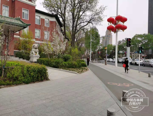 繁荣路站地铁a口,长春市繁荣路地铁站