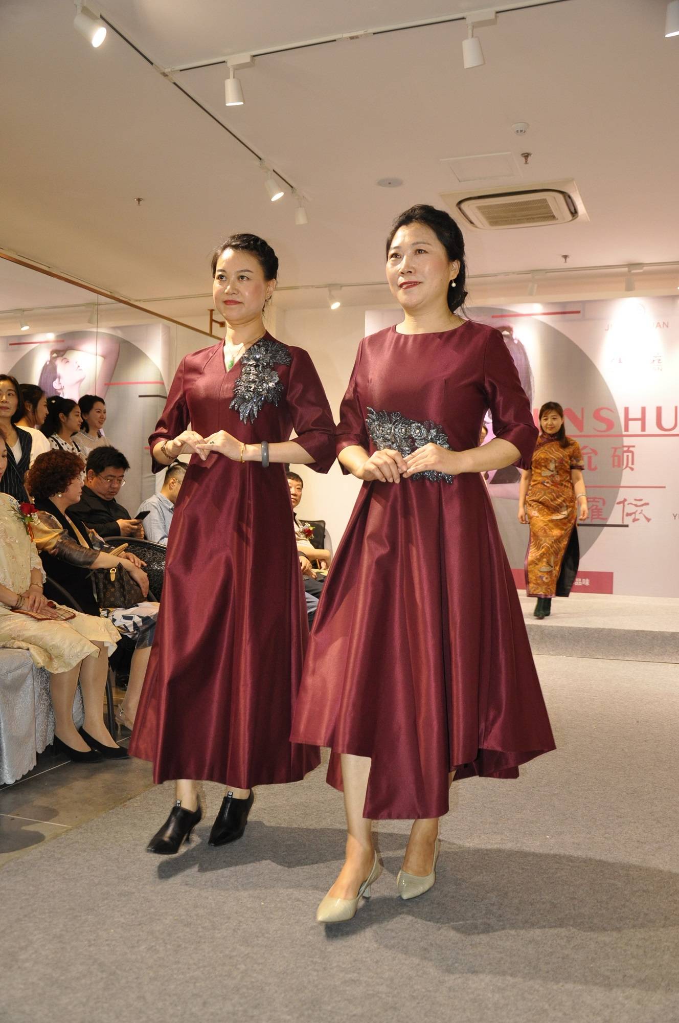 彩！到烟台这个地方领略时尚“古法”