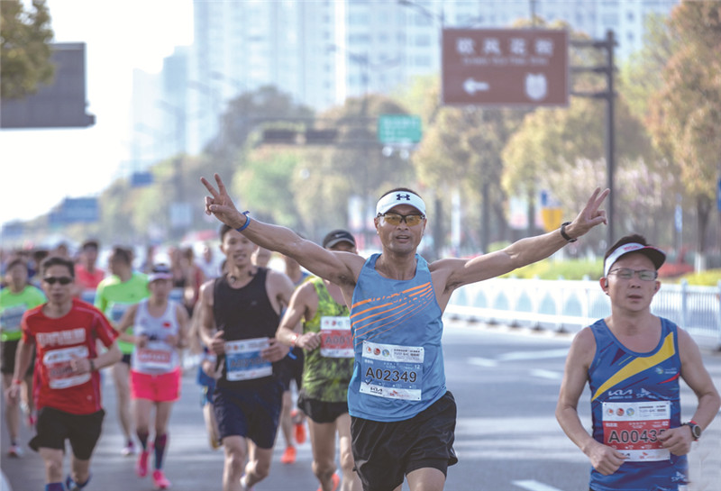 盐城跑马拉松第一名,盐城马拉松对盐城市有好处吗