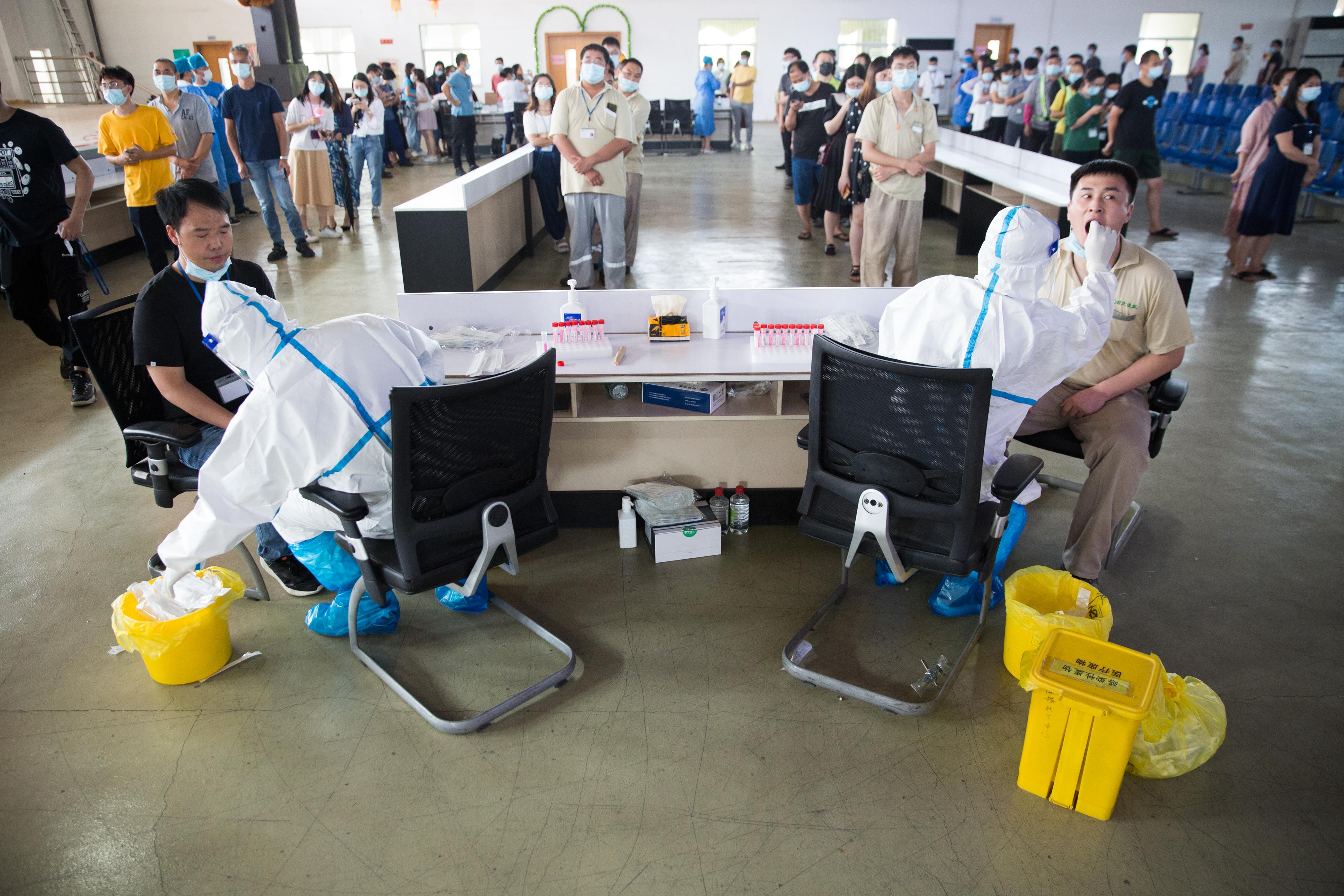 东莞多地开展核酸筛查,东莞全民核酸大筛查