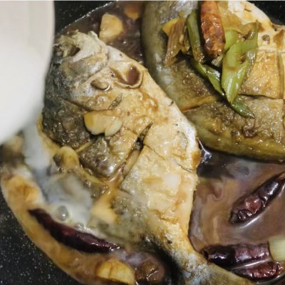 臭小苏说,想吃“红烧鲳鱼”啦