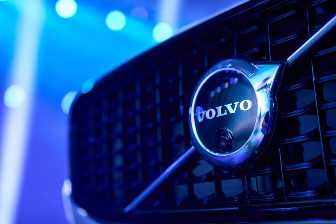 沃尔沃xc602022年6月生产,沃尔沃xc60新款2023款豪华款