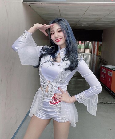 韩国口罩网红正妹,韩国口罩美女惊艳的照片