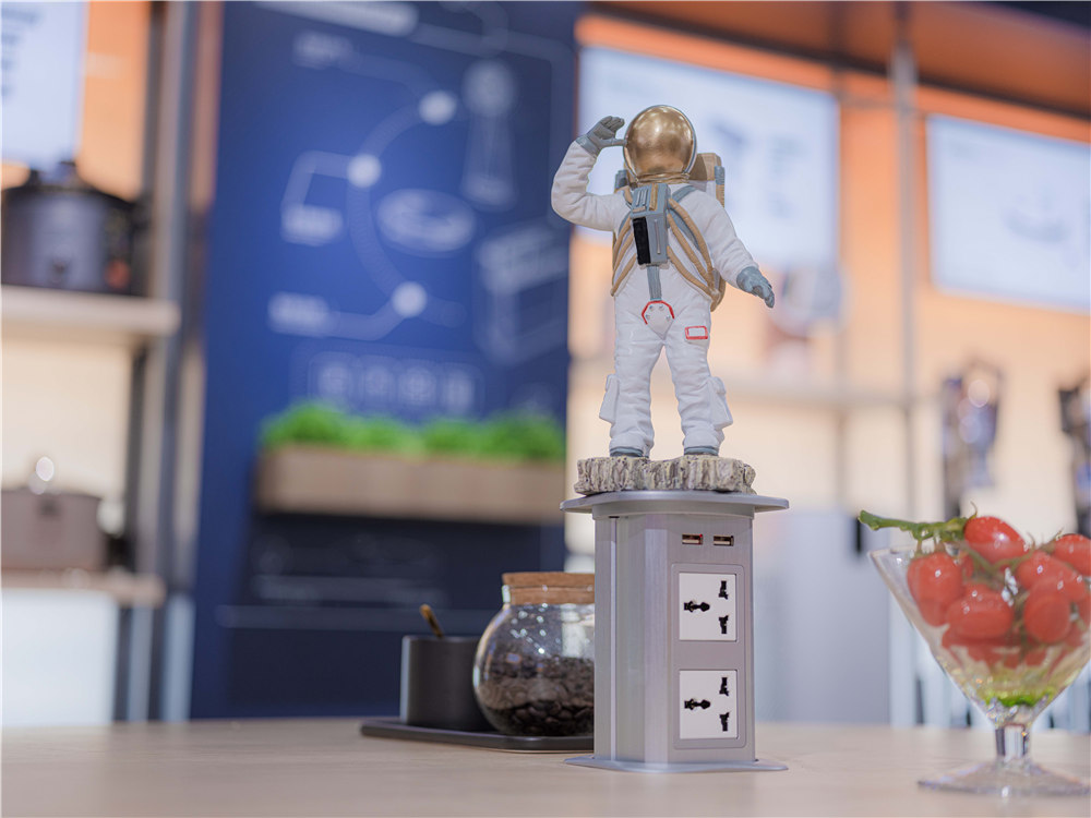 美的智慧小电超级体验店,美的小电器体验店