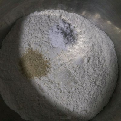 自己在家就能做油条,自己在家做油条干净又卫生