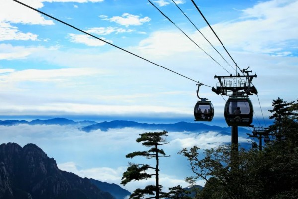 黄山一日游网红小火车最佳攻略,黄山附近坐高铁的旅游景点推荐