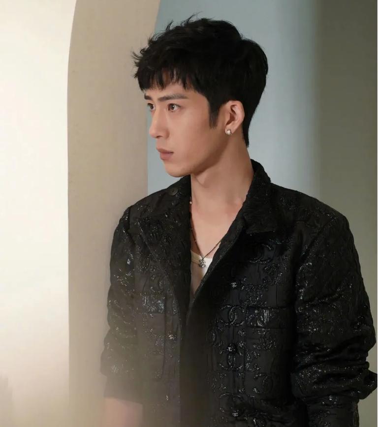 娱乐圈女装大佬,娱乐圈的女大佬