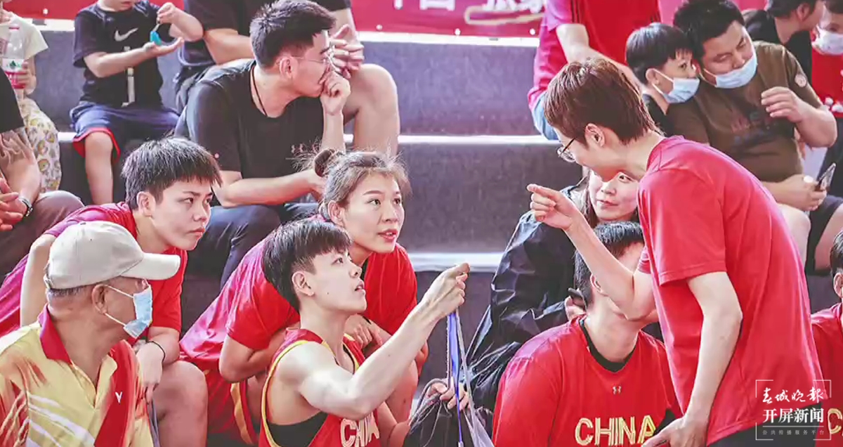 篮球迷有福啦！爆红东京奥运会的昆明“姊妹花”与春城有约