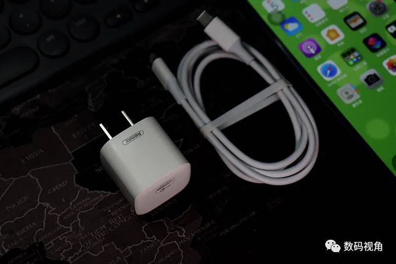 氮化镓快充头多口165w,体积小氮化镓充电头