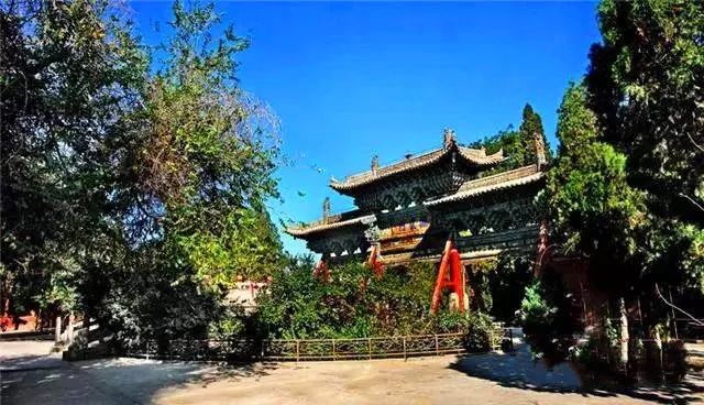 凉州词古诗的美景,凉州词中描写风光的诗句是