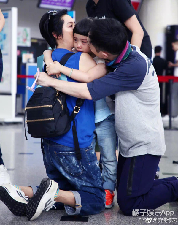 黄贯中宠朱茵,黄贯中朱茵一家三口温馨合照曝光