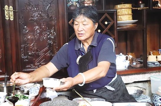 丽江鸡豆凉粉多少钱,丽江的鸡豆凉粉是什么原料做的