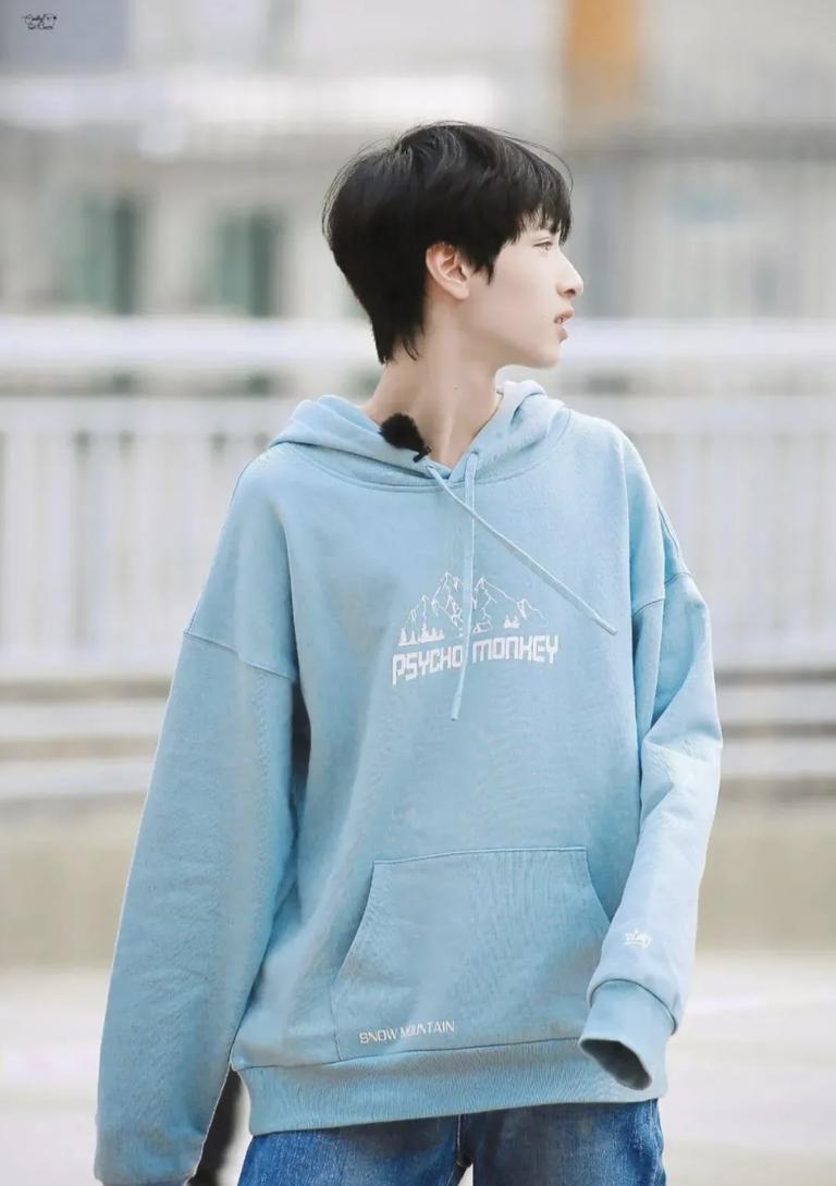 李宁时装周卫衣明星同款,网红爆款加绒卫衣明星同款