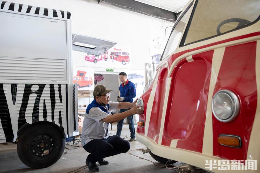 纯“爷”们！一把尺子量全球，青岛有位老爷车复刻大咖，快来围观