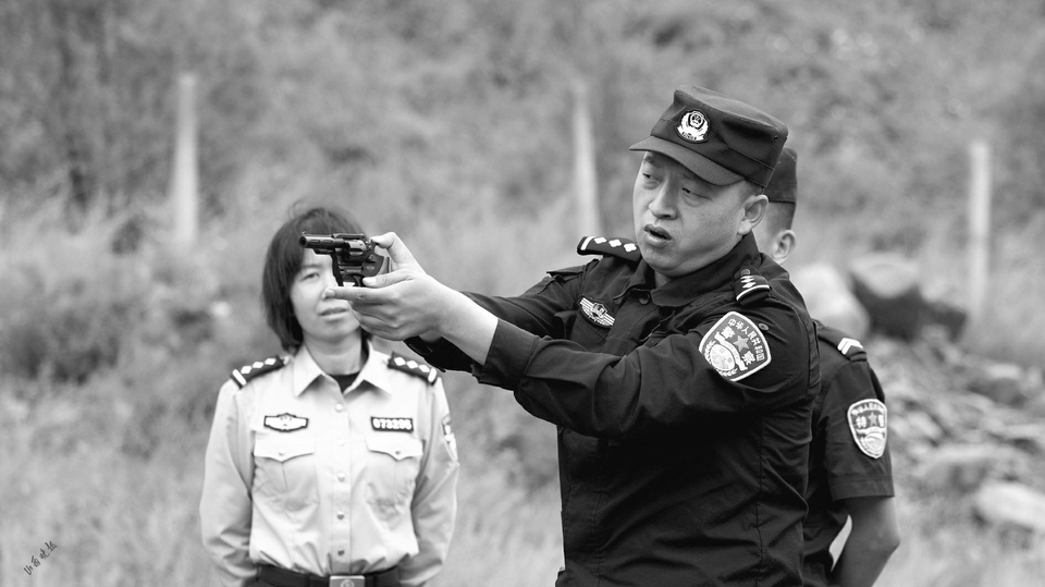 中秋不能回家团圆依然坚守岗位,中秋坚守岗位给家人的祝福