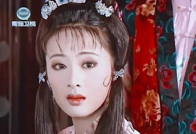 拜托给赵露思们好好梳下头