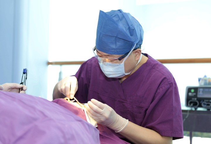 国庆假期还在手术的医生,国庆放假医院有医生做手术吗