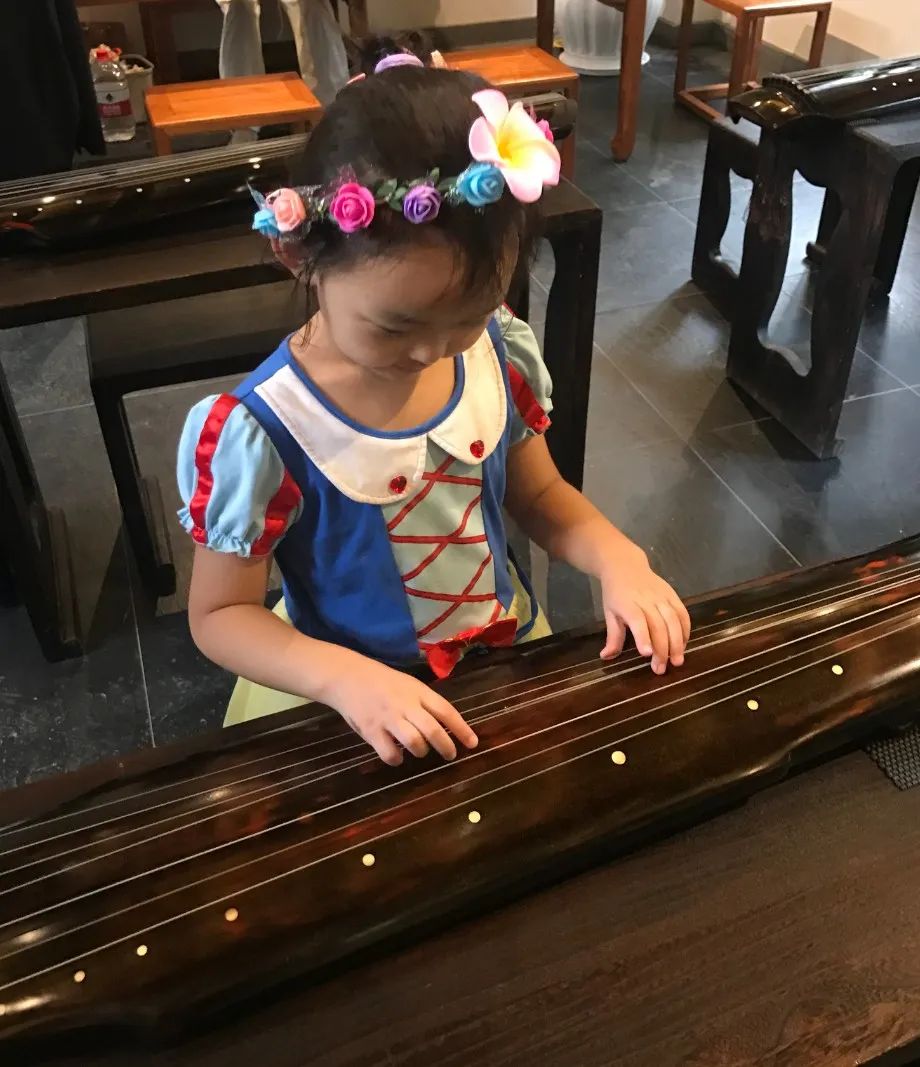 准备给小孩报哪些兴趣班,给孩子报兴趣班需要孩子同意吗