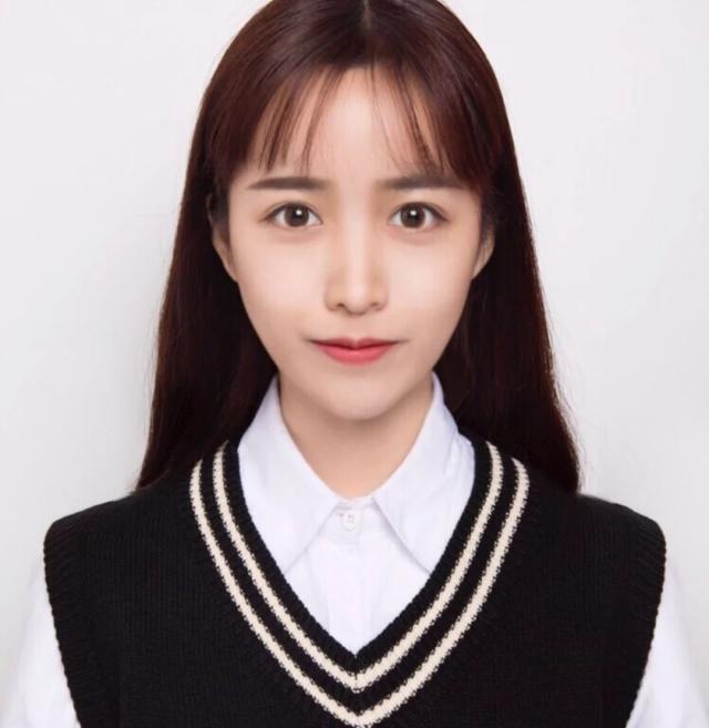 想要证件照好看全靠后期,证件照校花