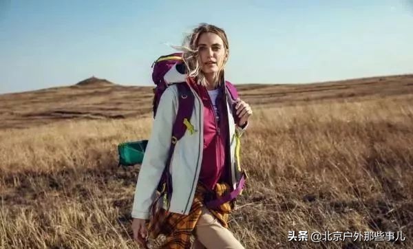 徒步需要带的装备清单,户外徒步装备必买清单