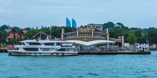厦门鼓浪屿海上看金门一日游,厦门大学和鼓浪屿一日游
