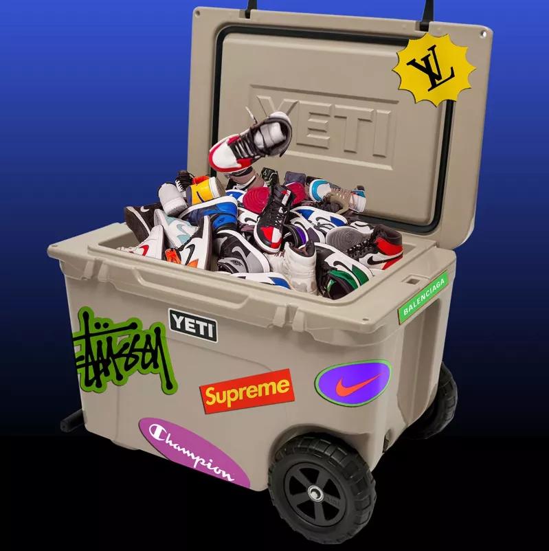 和supreme齐名的品牌,和supreme合作的行李箱