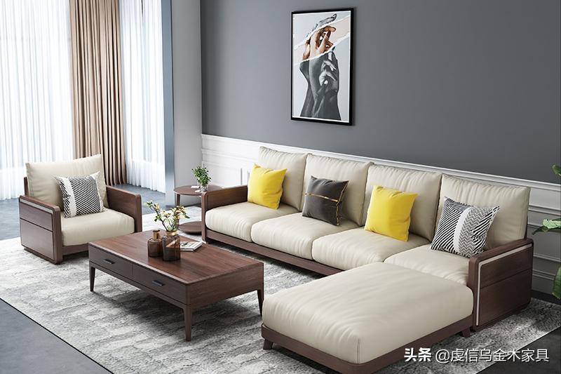 男子网上买床没按时到货,男子买沉香木床