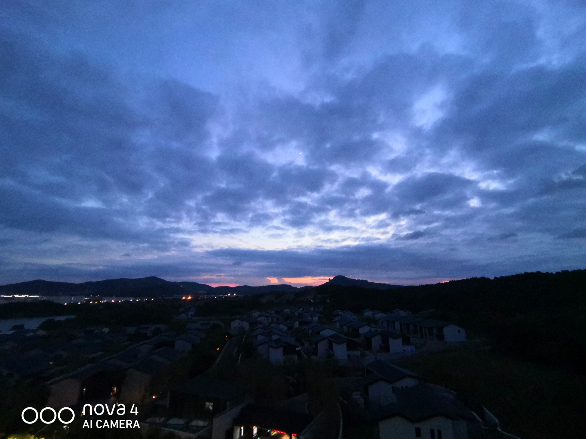 华为nova4为何依旧热销？4大拍照体验告诉你