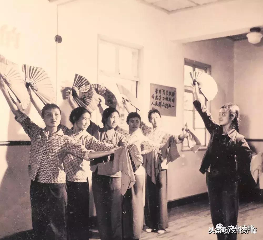 肃北乌兰牧骑高清图片,乌兰牧骑的老照片