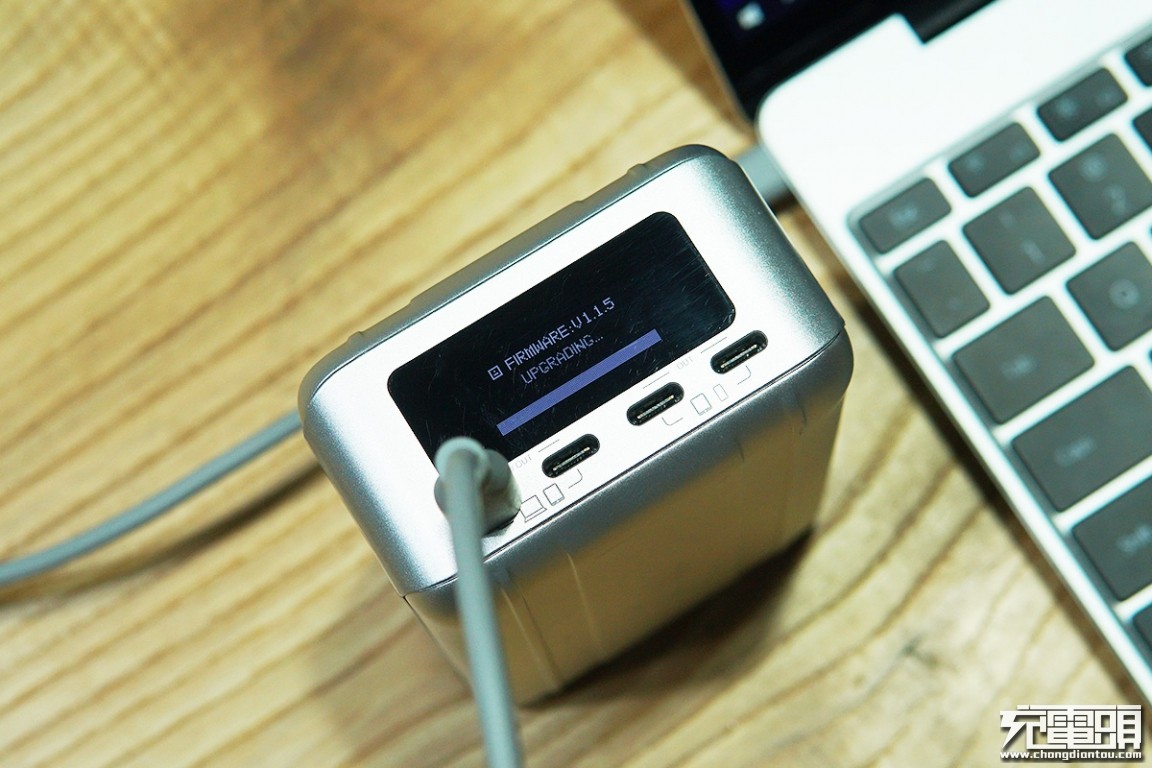 征拓20w快充拆解,征拓100w桌面充电器