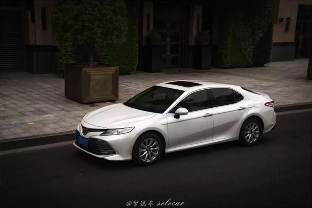 试乘试驾怎样可以吸引客户,试驾新一代凯美瑞双擎