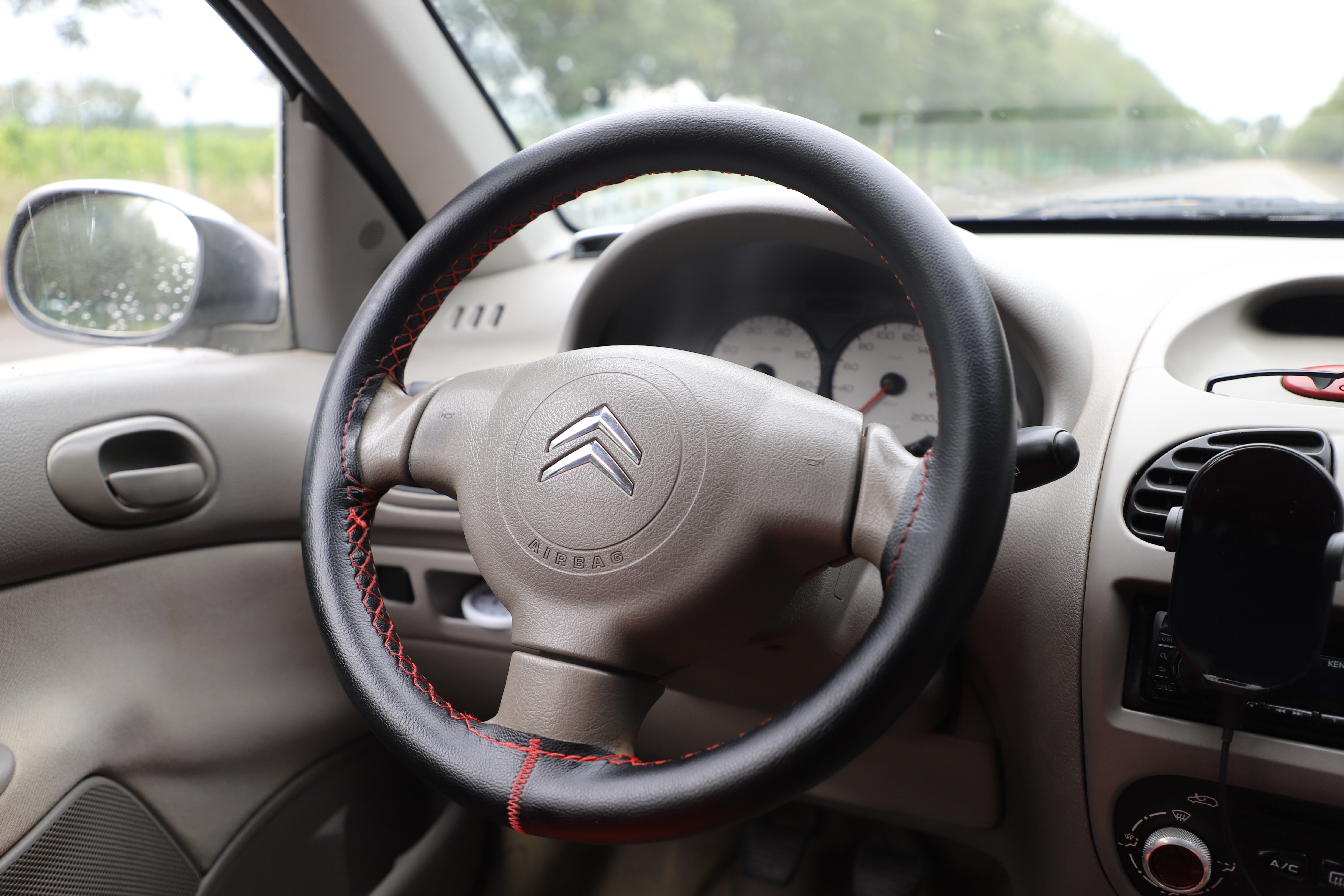 雪铁龙c2两厢驾驶感受,雪铁龙c2这款车怎么样