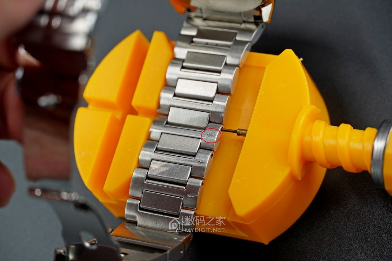 西铁城h145指针基准位置校正,西铁城光动能手表熊猫眼测评