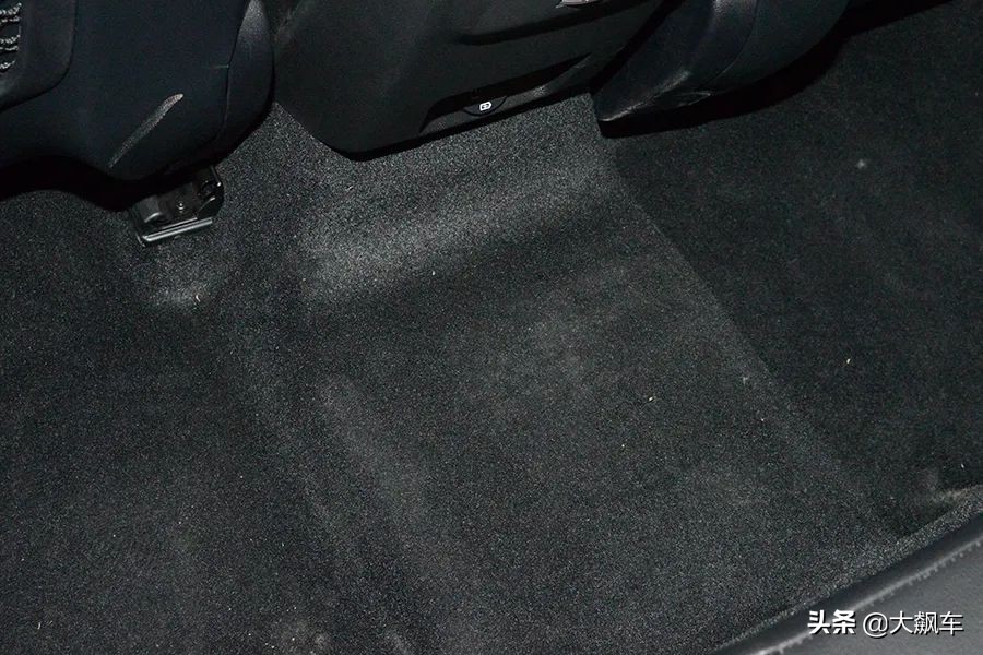 现在的福克斯是几缸,福克斯为什么变得不一样