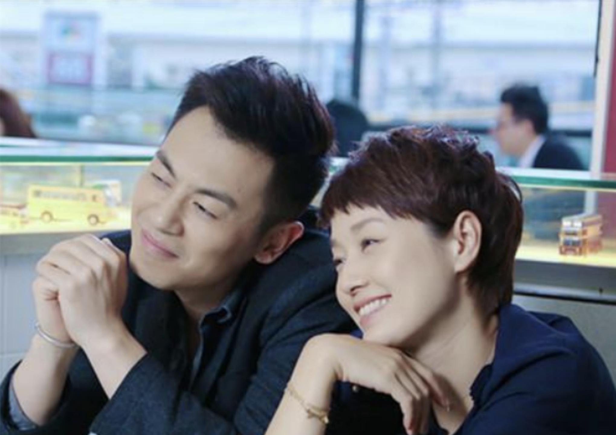 为何朱亚文转身就娶陈思诚前女友,朱亚文行走的荷尔蒙结婚片段