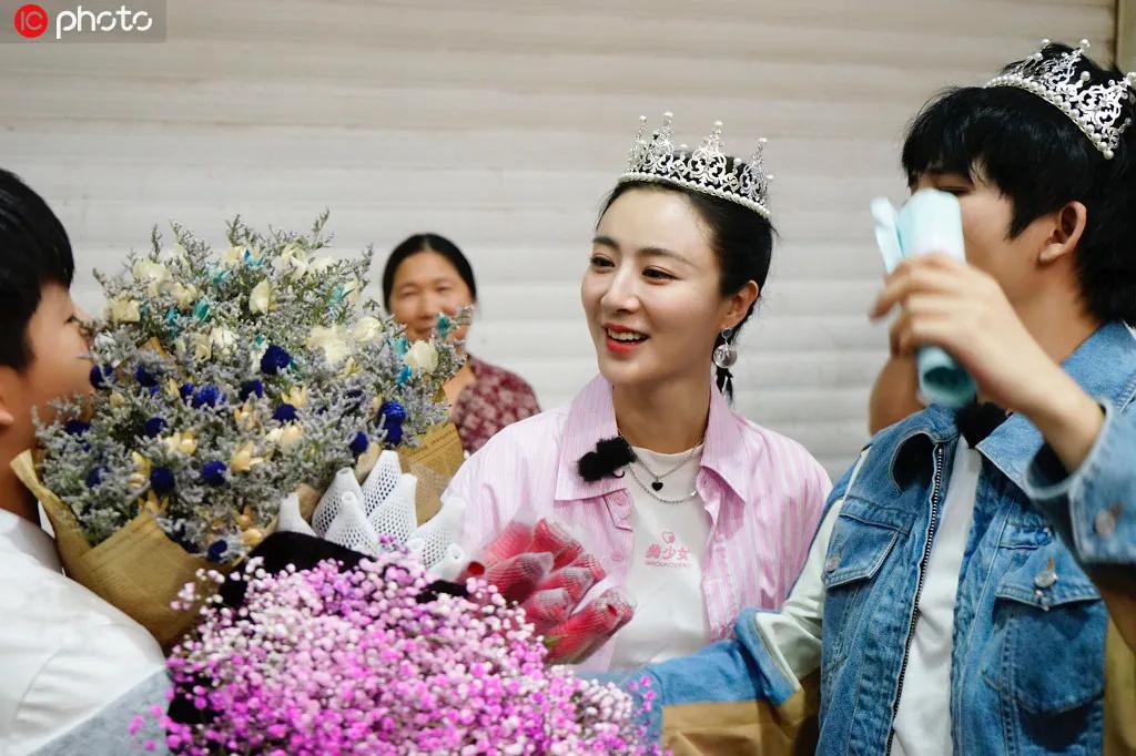 李佳琦还有希望么,不会吧白岩松