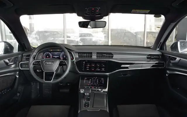 五系a6和e级哪个值得入手,5系e级a6l均顶配