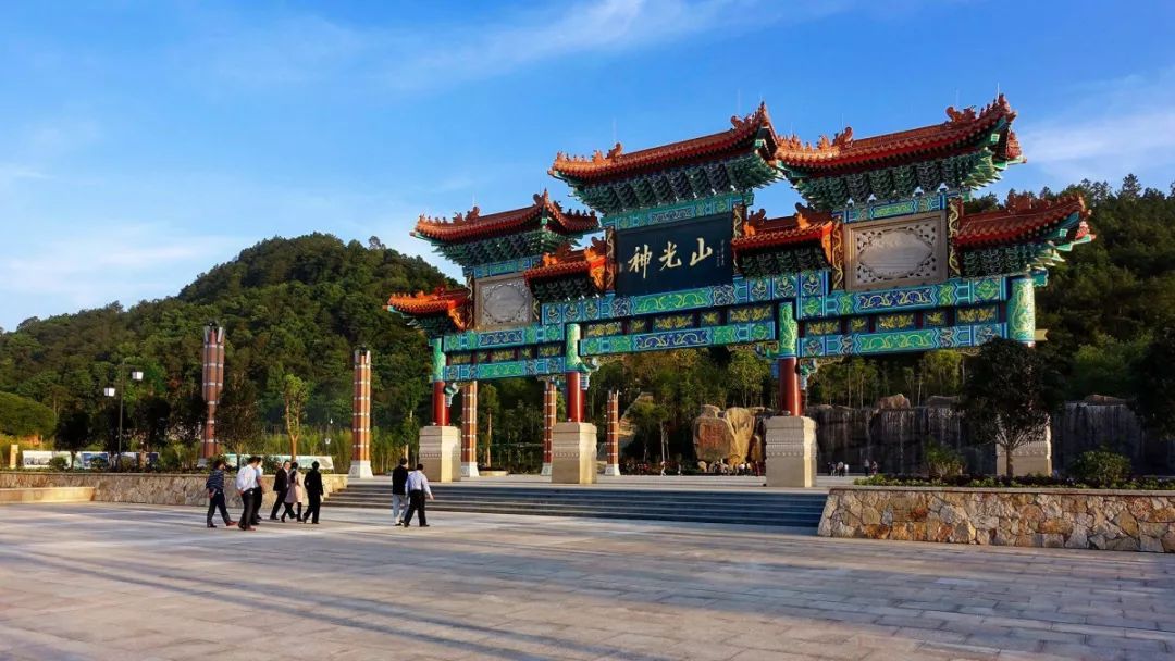 梅州最好的山风景,梅州旅游景点最高峰在哪里