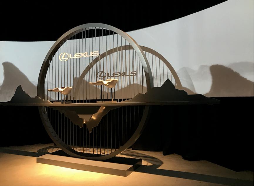 雷克萨斯es300h对比奔驰e,雷克萨斯es300h和奔驰e级