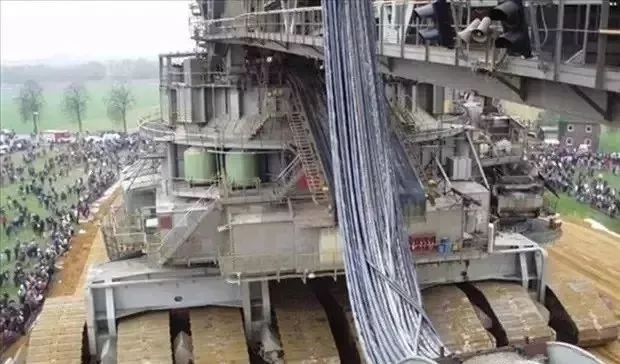 足以震惊世界的八个超级工程,世界十大巨无霸工程机械