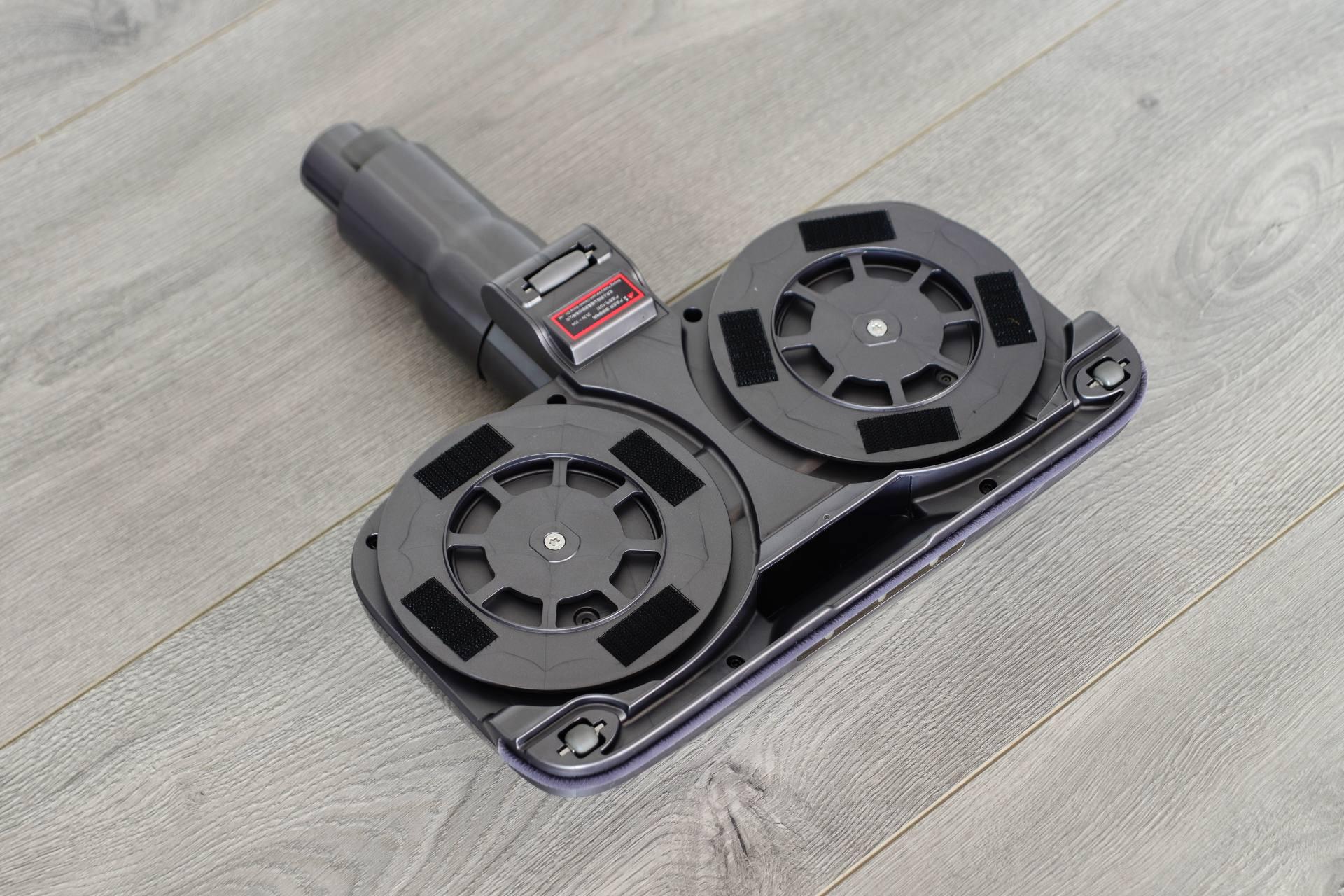 戴森宠物刷,小狗旋转地擦和戴森通用么