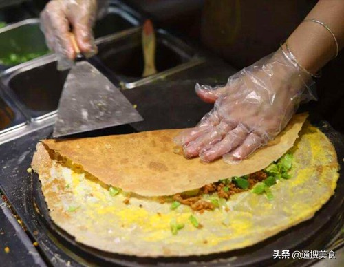 摆地摊做什么小吃最赚钱又简单,十种躺着都能赚钱的地摊小吃